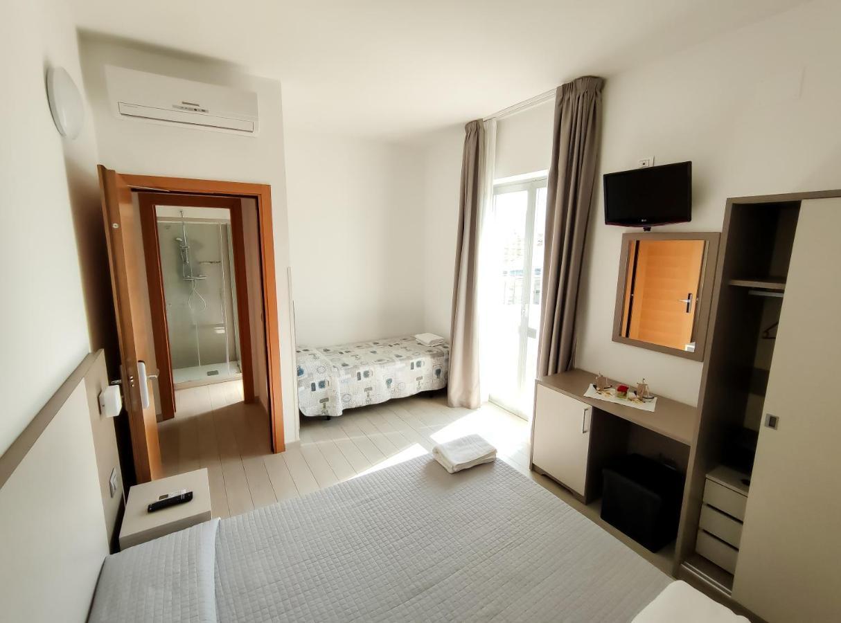 Hotel Capitano Tortoreto Exteriör bild